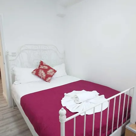 Eurostar City Apartments